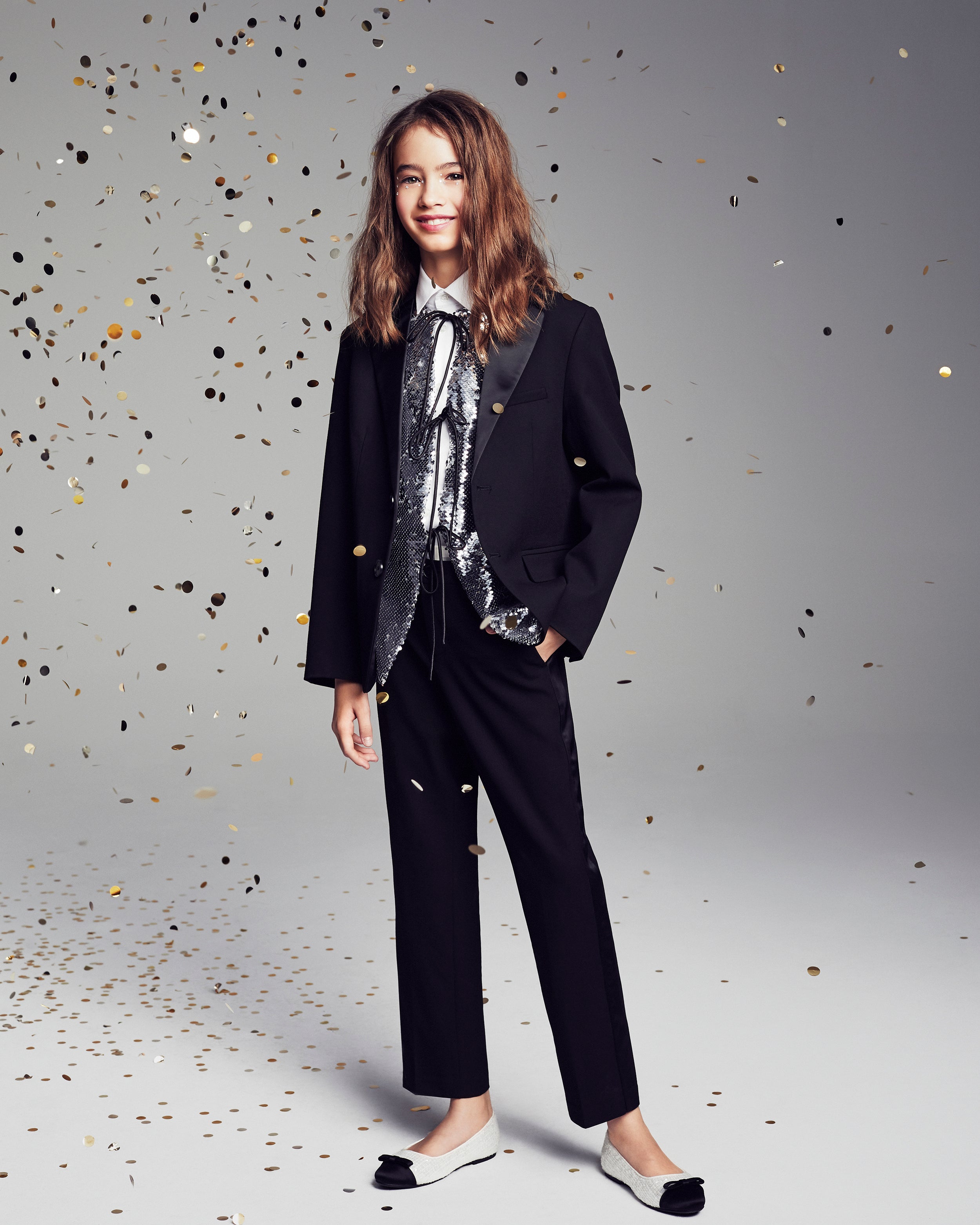 Angelina White/Black Flats