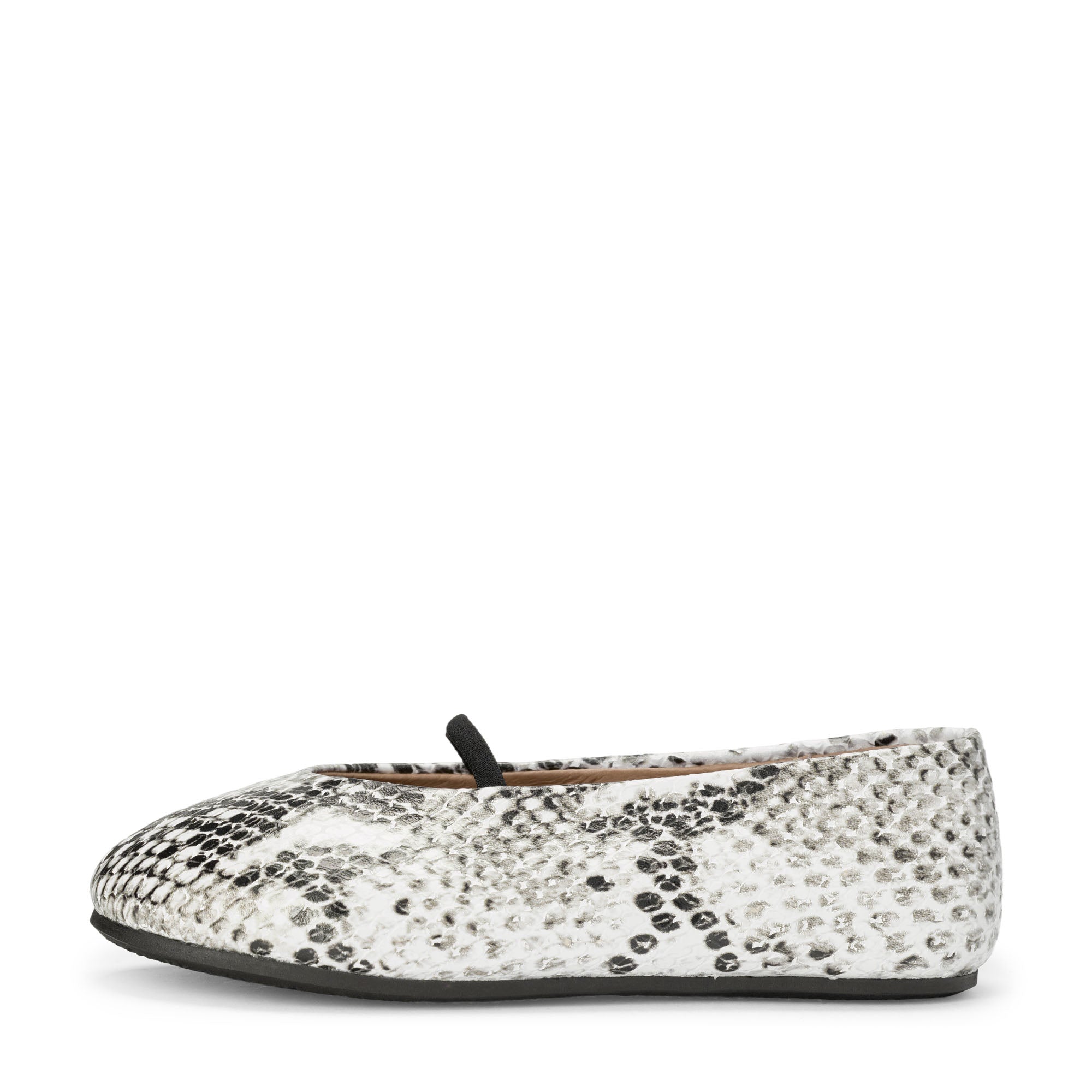 Daphne 2.0 White/black Flats