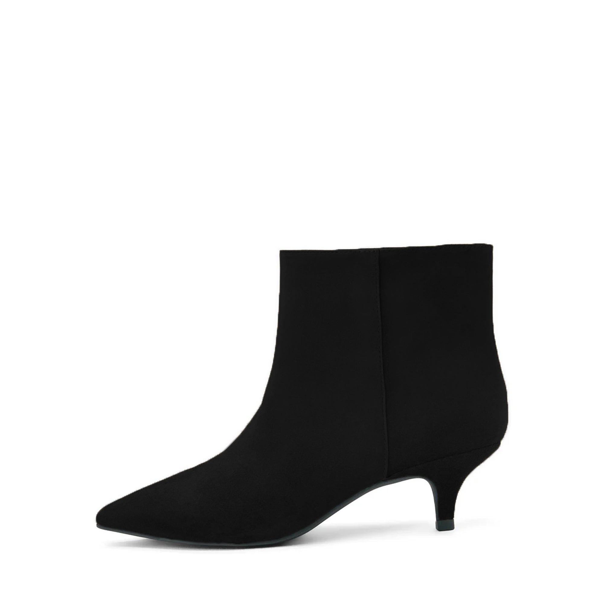 Issy Black